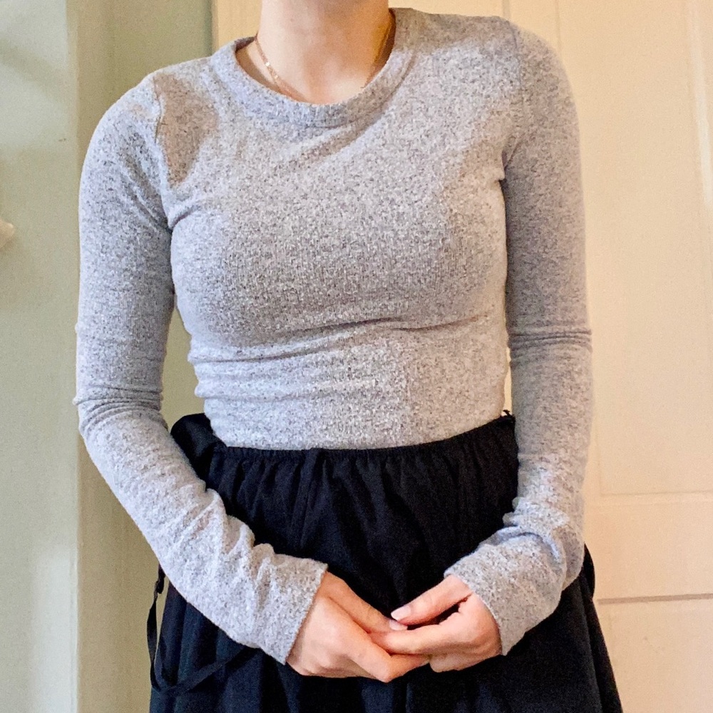 Zara Cropped fitted sweater